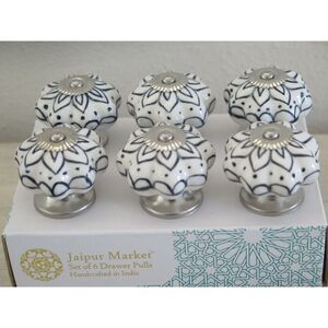 Jaipur Market Black/White Flower Design Ceramic Drawer Pull Knobs, Set Of 6